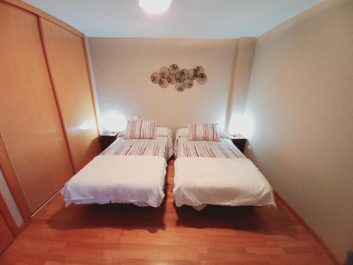 Apartamento Centrico Para 3 Con Wifi Y Garaje Tudela de Duero Exteriör bild